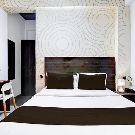 Super Townhouse Chandrasekharpur Bhubaneswar Exterior photo