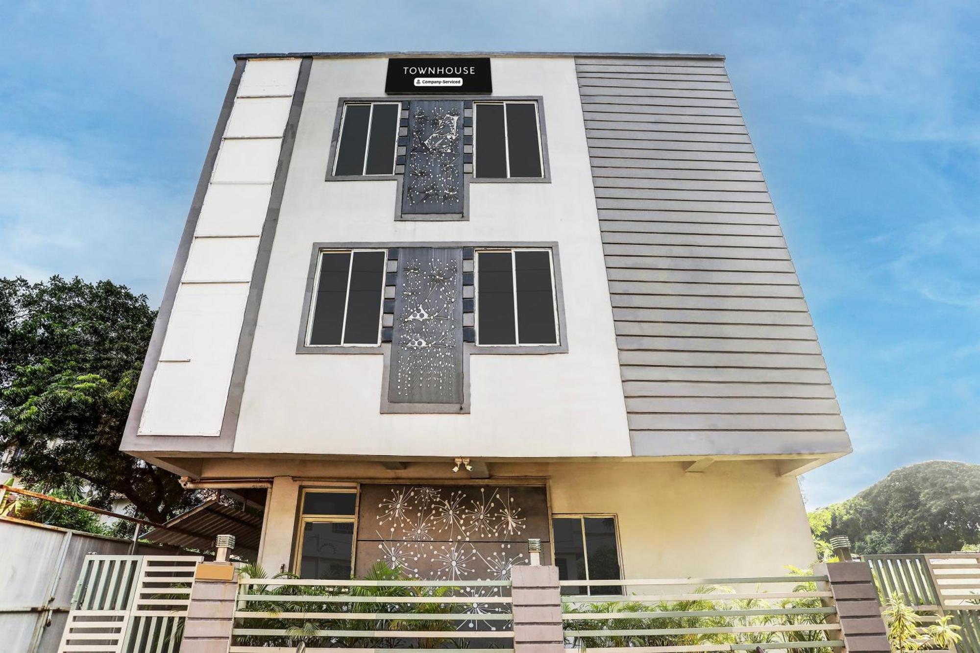 Super Townhouse Chandrasekharpur Bhubaneswar Exterior photo